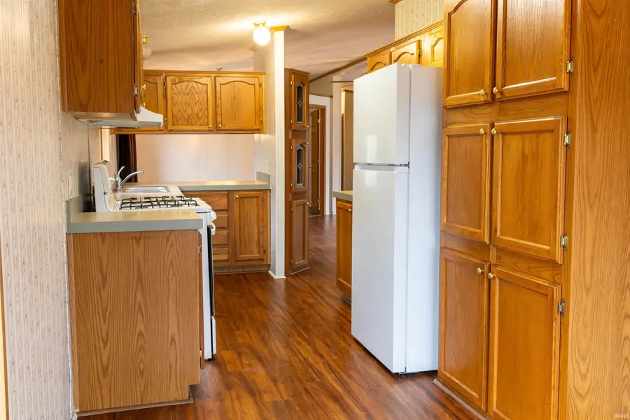 47 Sunset Drive, Dale, IN 47523 - #3