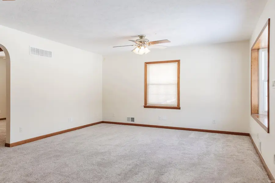 110 W Mount Pleasant Road, Evansville, IN 47711 - Image #3