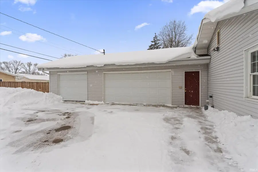 1225 Manchester Drive, South Bend, IN 46615 - Image #3