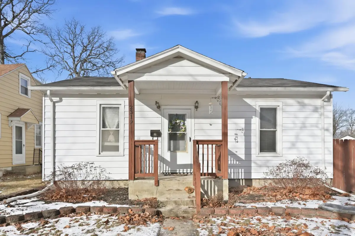2319 Kenwood Avenue, Fort Wayne, IN 46805 - Image #1