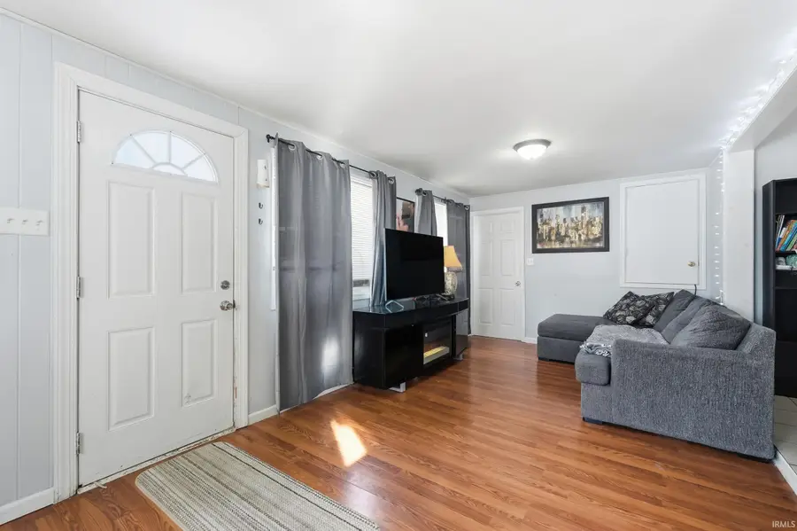 2319 Kenwood Avenue, Fort Wayne, IN 46805 - Image #2