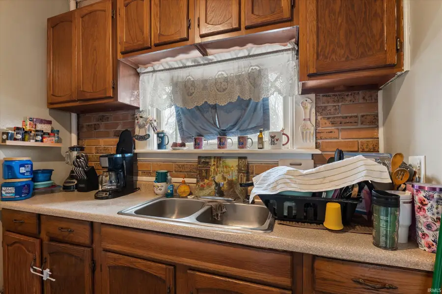 517 W Lexington Avenue, Elkhart, IN 46516 - #3