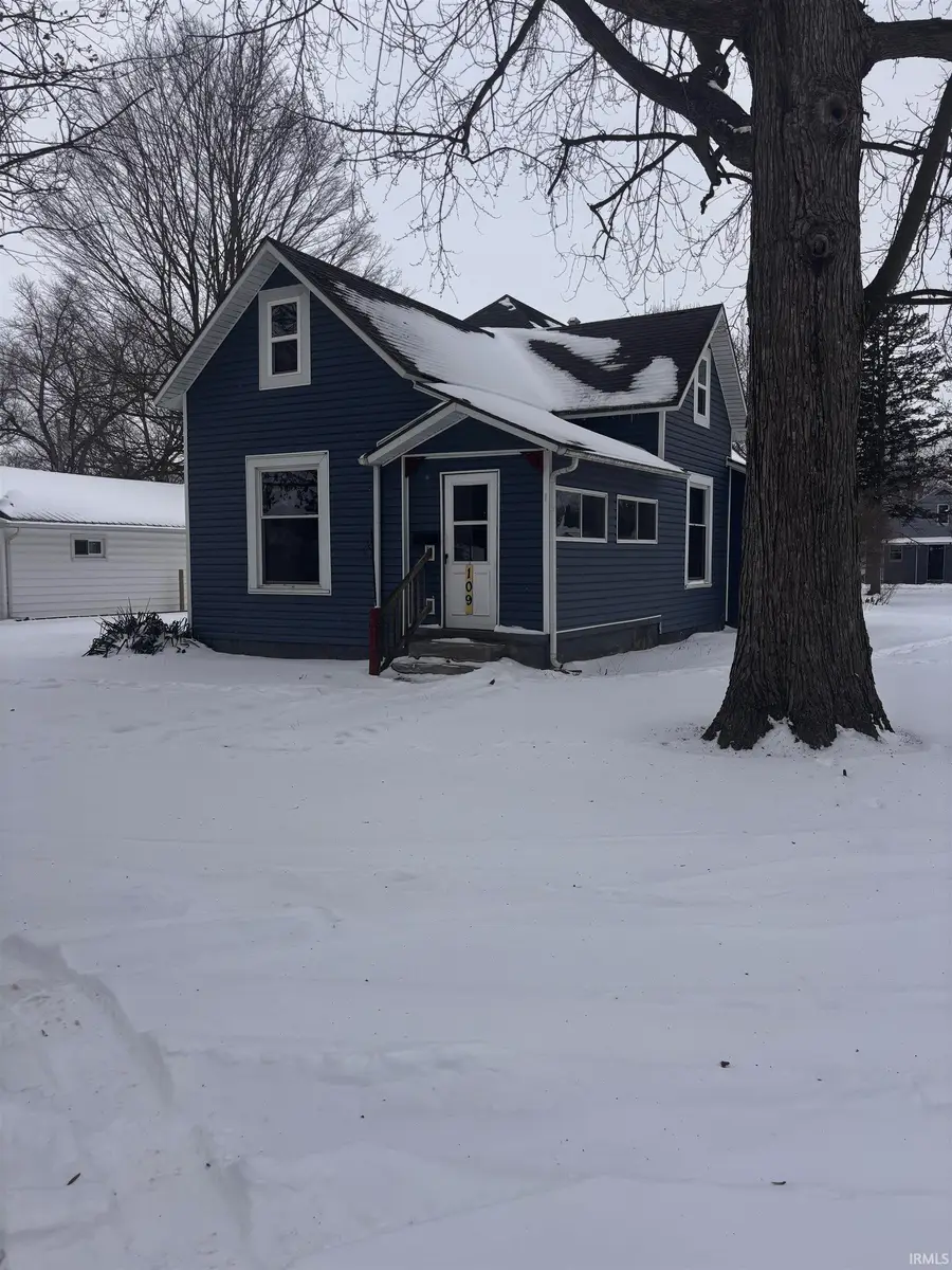 109 N Randolph Street, South Whitley, IN 46787 - #2