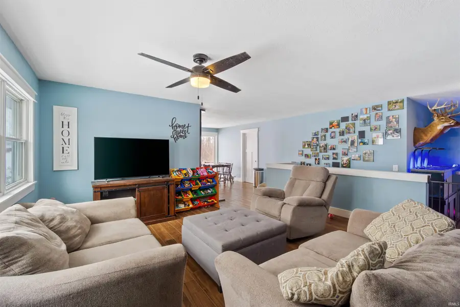 10506 E 250 N, Van Buren, IN 46991 - Image #3