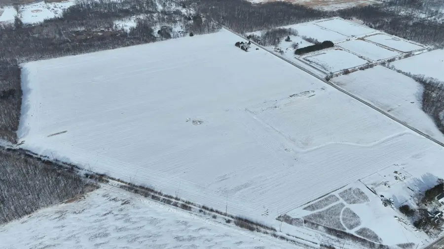 2686 N 400 East Crossroad, Monticello, IN 47960 - Image #2