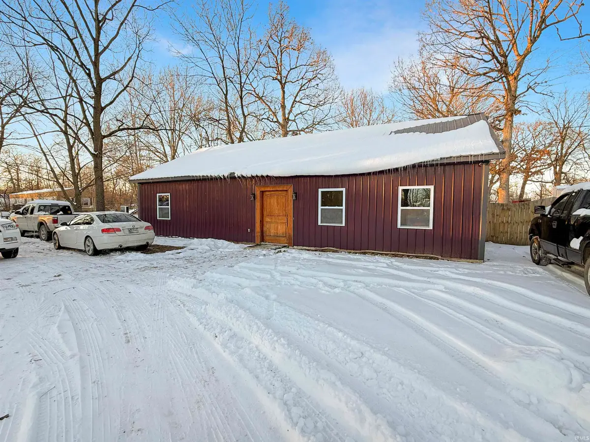 6035 N Hodges Drive, Monticello, IN 47960 - #1