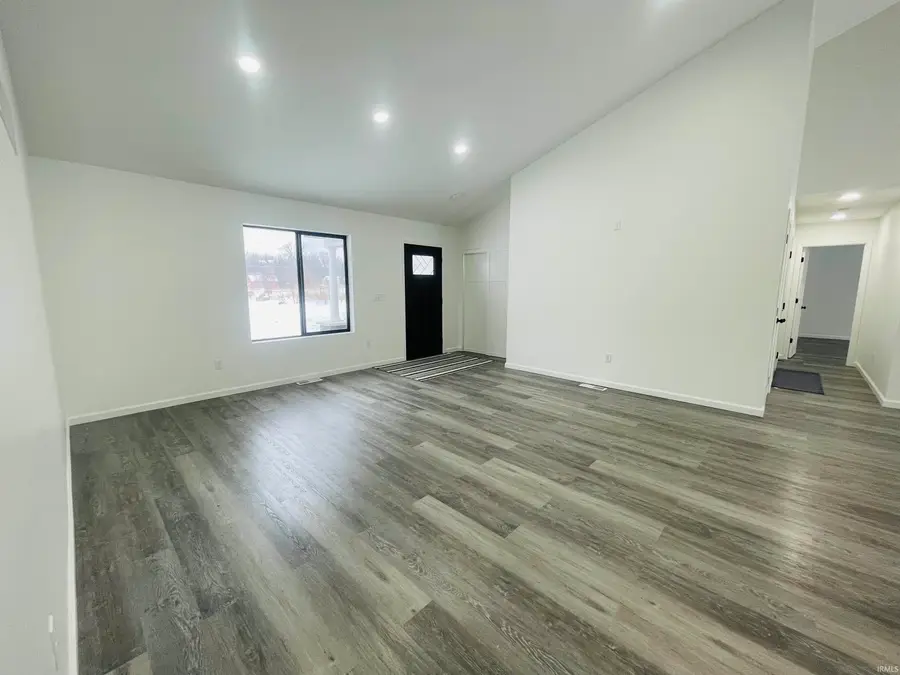 23884 Oak Dale Street, Elkhart, IN 46516 - Image #2