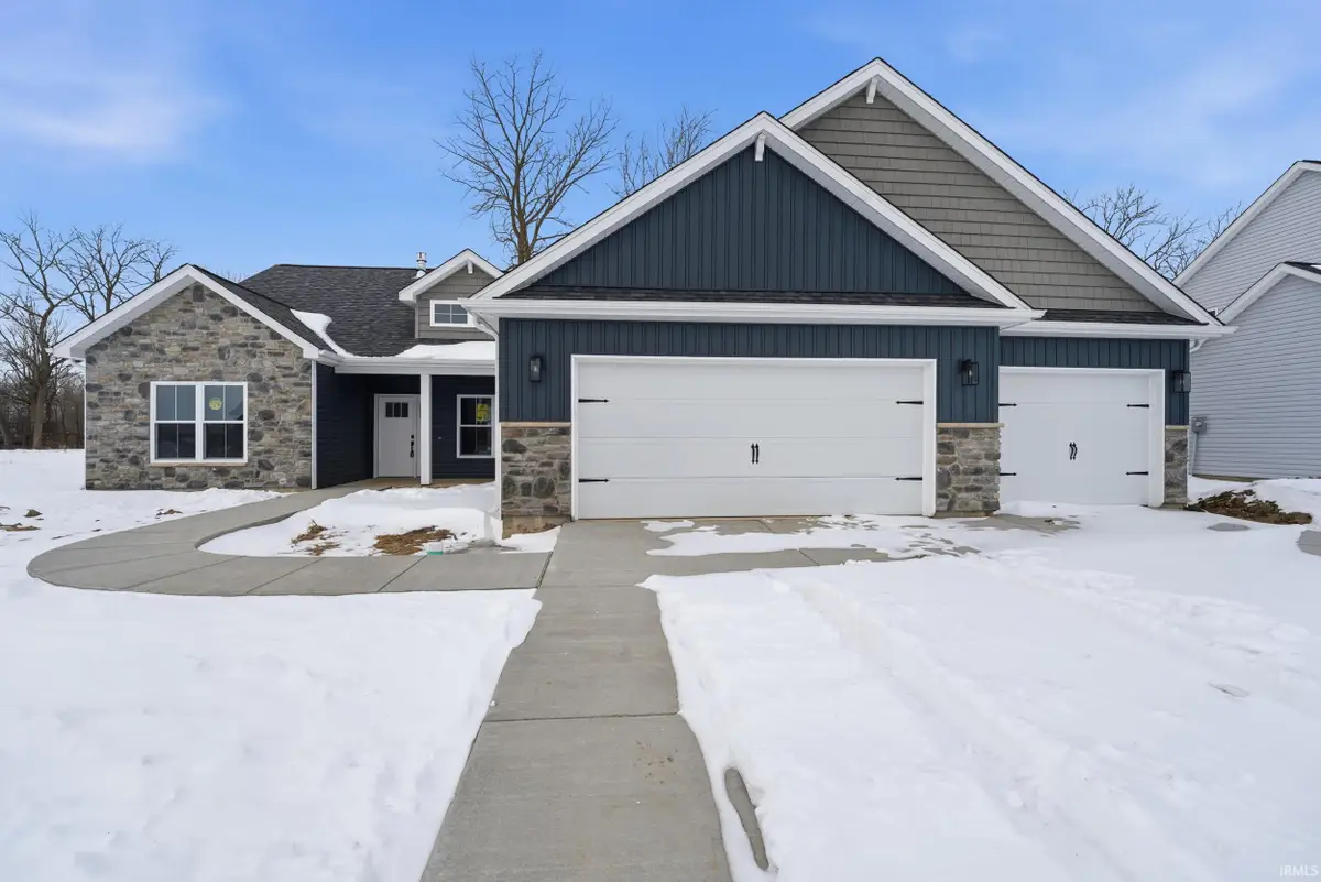 902 S Hoke Avenue, Frankfort, IN 46041 - #1