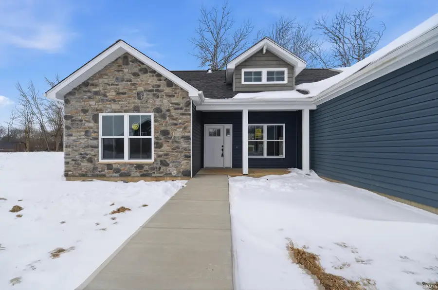 902 S Hoke Avenue, Frankfort, IN 46041 - #2