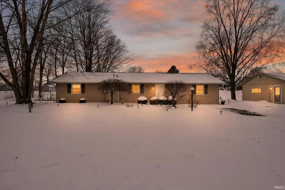 6010 S 020 West, Wolcottville, IN 46795 - #1