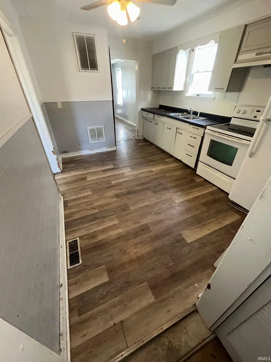 22 W Tennessee Street, Evansville, IN 47710 - #3