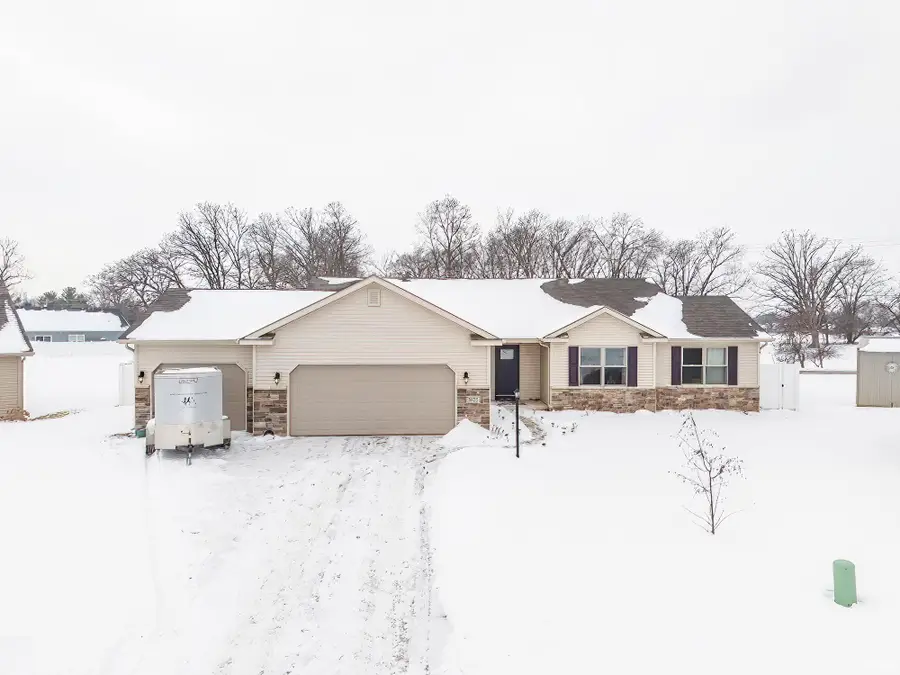 3825 Gregory Court, Warsaw, IN 46582 - Image #2