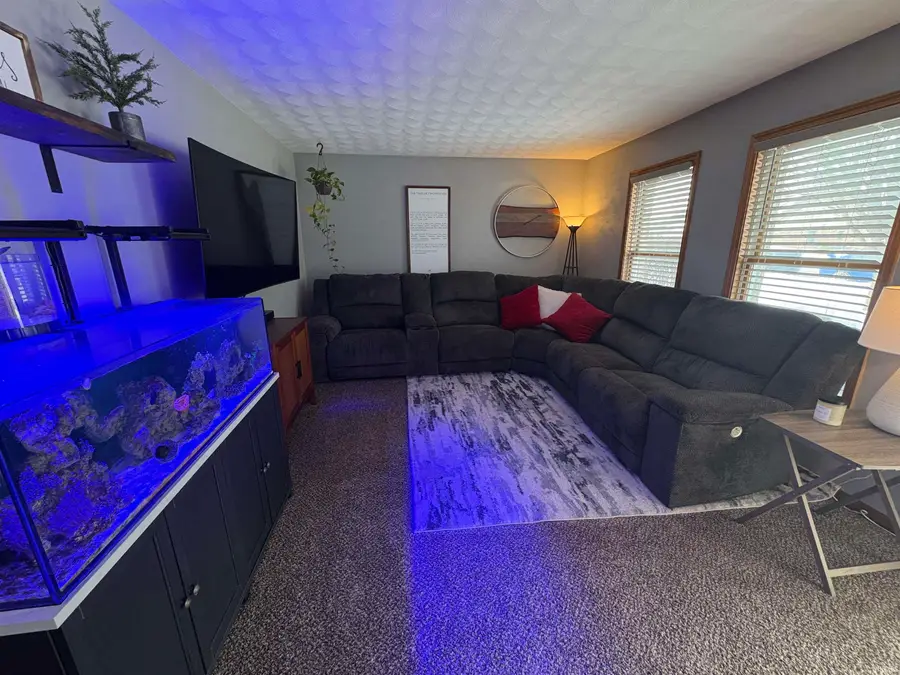 422 Mirage Drive, Kokomo, IN 46901 - Image #2