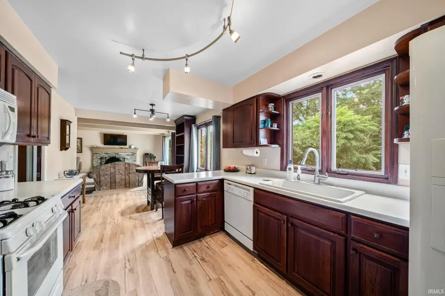 15669 Hearthstone Drive, Mishawaka, IN 46545 - #2