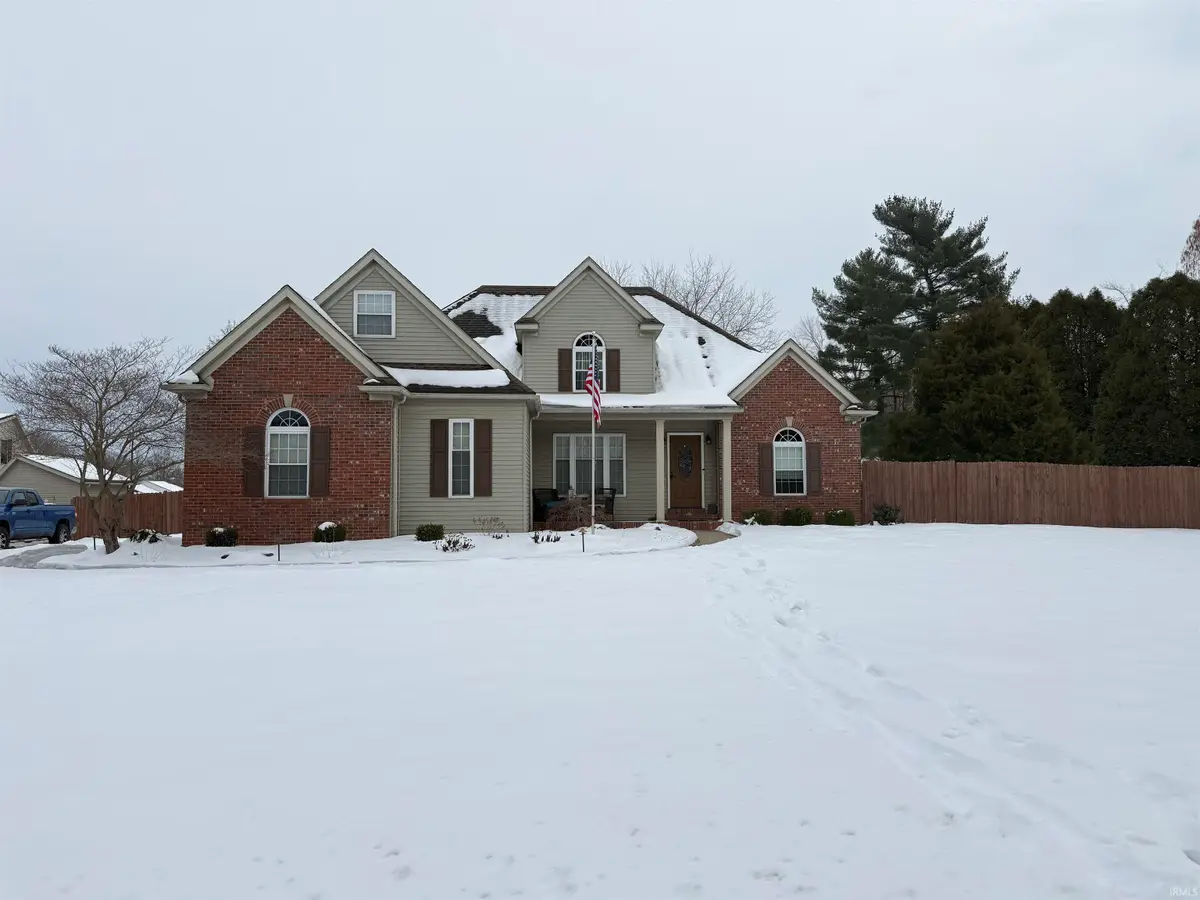 215 S Washington Street, Huntingburg, IN 47542 - #1