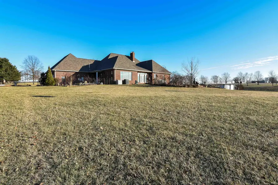 11039 S Owensville Road, Haubstadt, IN 47639 - Image #3
