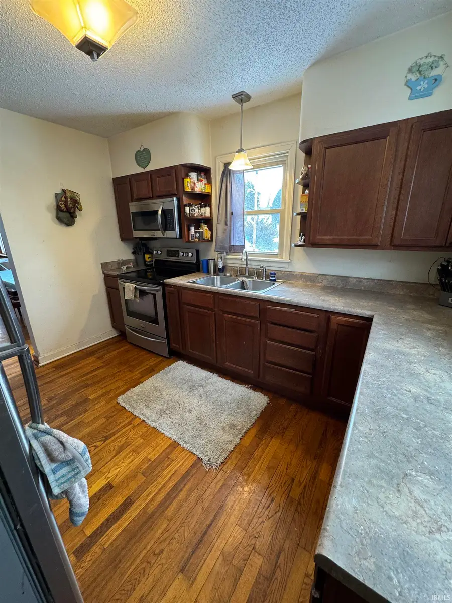 316 N Mill Street, Veedersburg, IN 47987 - #3