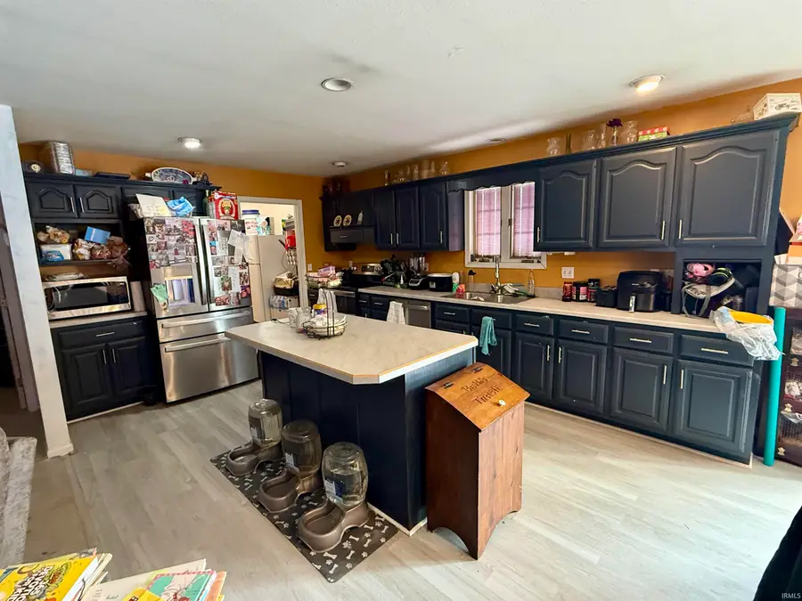 245 E Schlomer Road, Vincennes, IN 47591 - #2