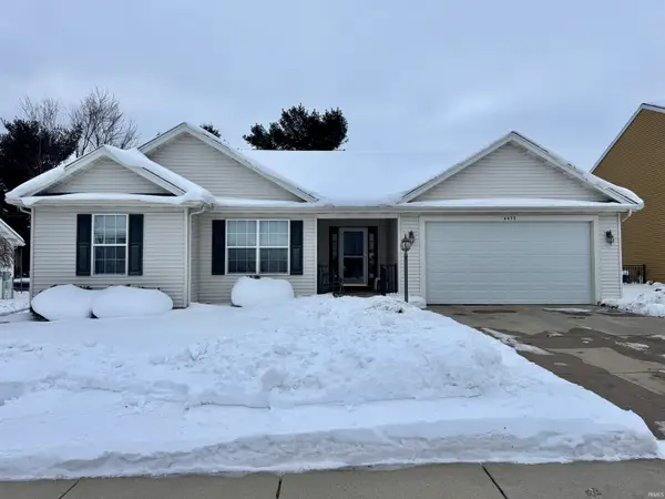 4433 Jade Crossing Drive, South Bend, IN 46628