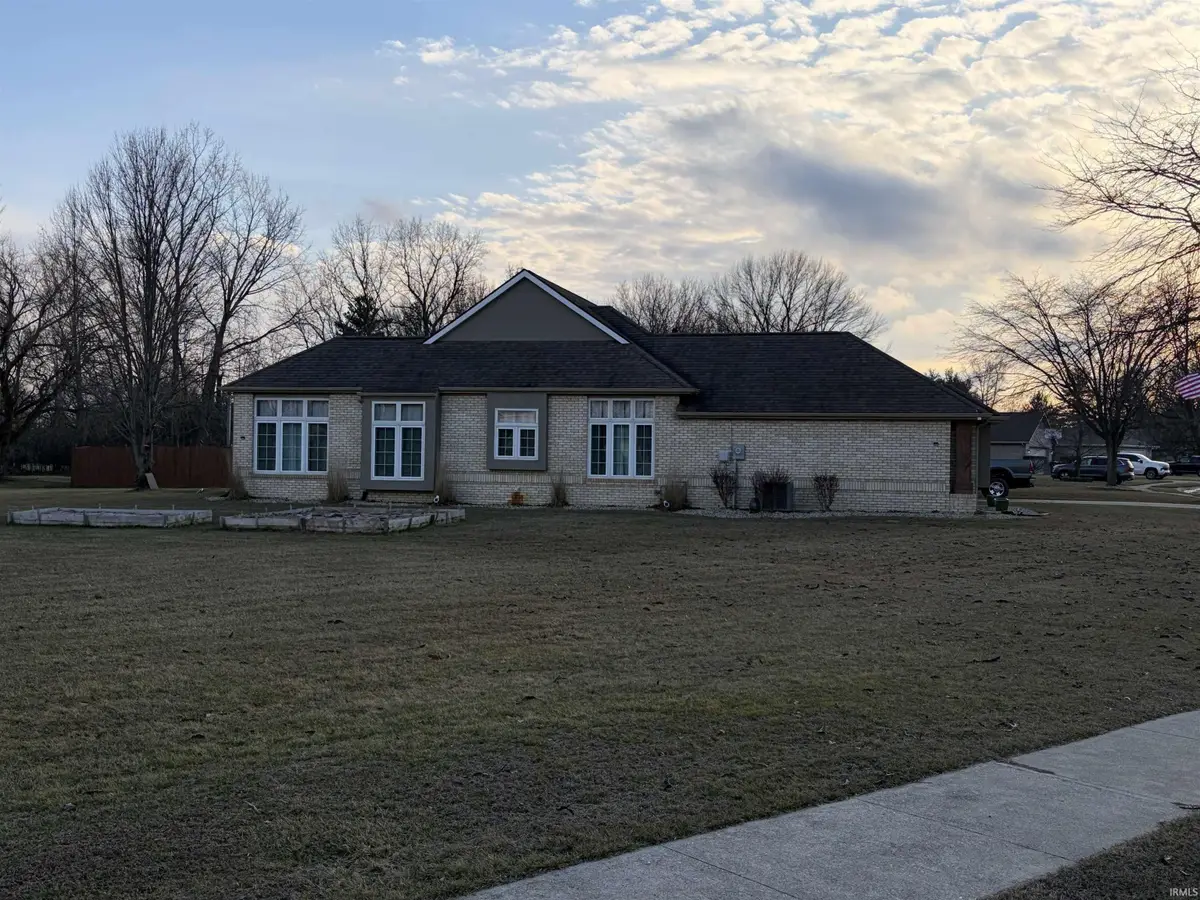 8123 W Ashford Lane, Muncie, IN 47304 - #1