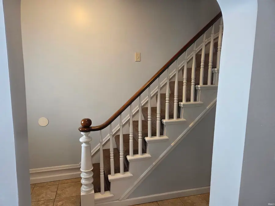 1214 E Jefferson Street, Rochester, IN 46975 - #2