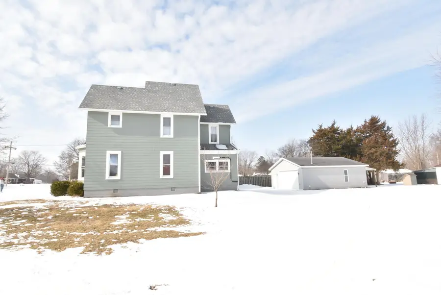 307 E 4th Street, Earl Park, IN 47942 - Image #2