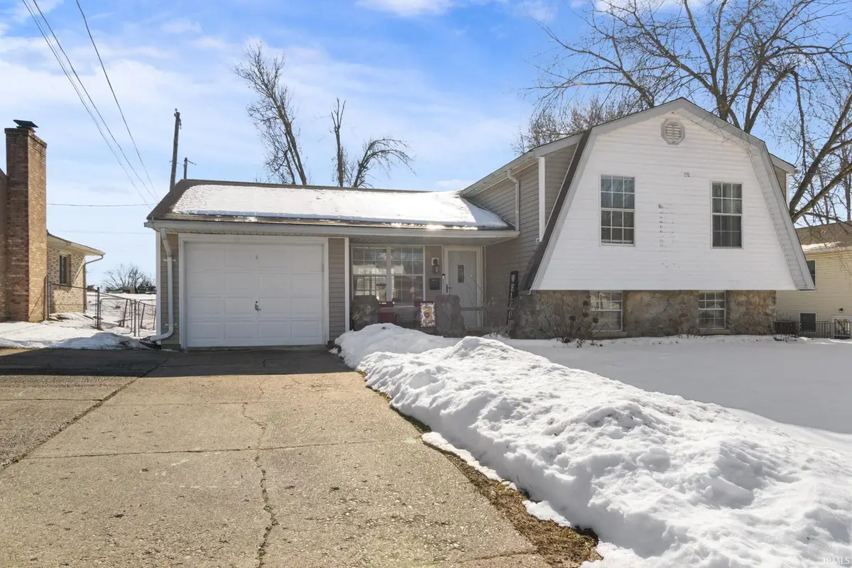 1112 Salem Lane, Evansville, IN 47710 - #1