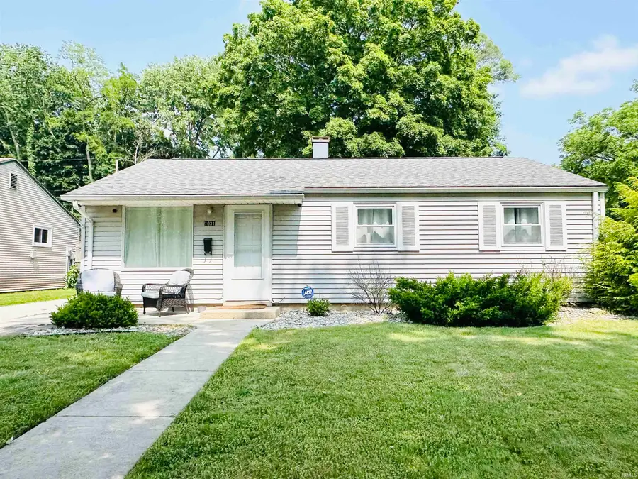 1031 Chippewa Avenue, South Bend, IN 46614 - #2