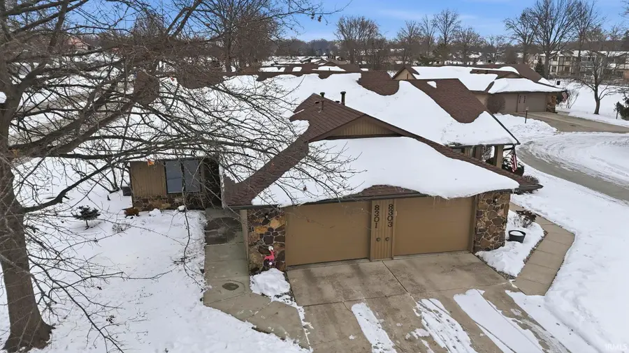 8301 Lamplighter Court, Fort Wayne, IN 46835 - Image #2