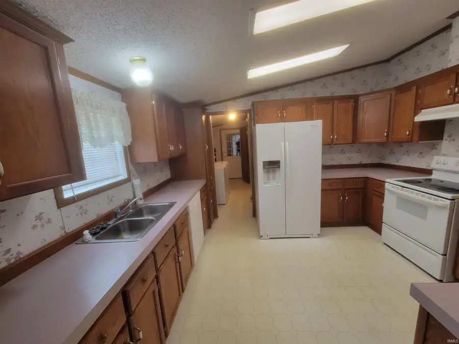 906 E 450 S, Portland, IN 47371 - #3