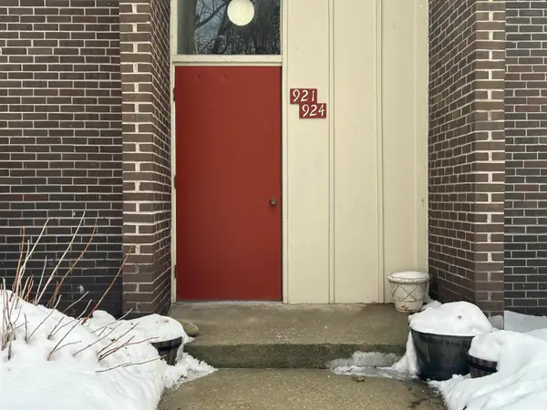 2500 Topsfield Road #923, South Bend, IN 46614