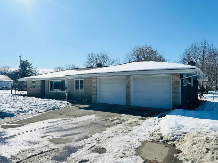 104 Maine Street, Walkerton, IN 46574 - Image #2