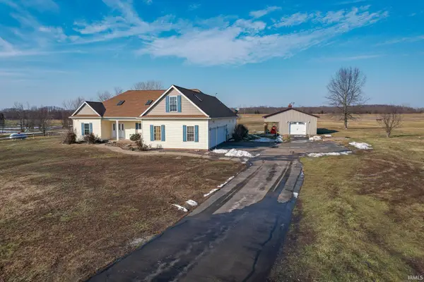 10144 Fisherville Road, Elberfeld, IN 47613
