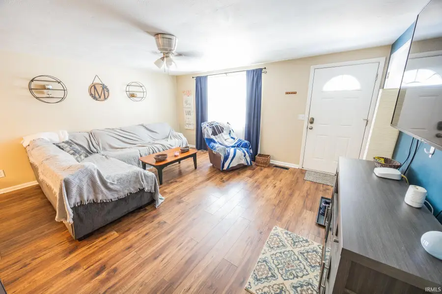 909 North Drive, Crawfordsville, IN 47933 - #3