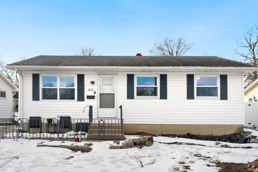 2603 N Highlands Boulevard, Fort Wayne, IN 46808 - #2