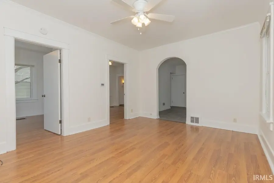 2212 W Columbia Street, Evansville, IN 47712 - #2