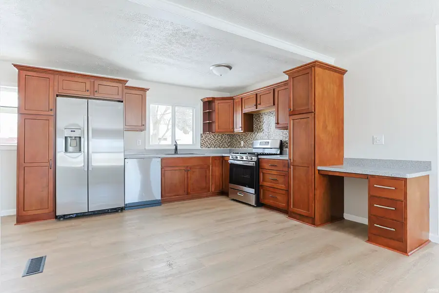 1132 Manchester Drive, South Bend, IN 46615 - #3