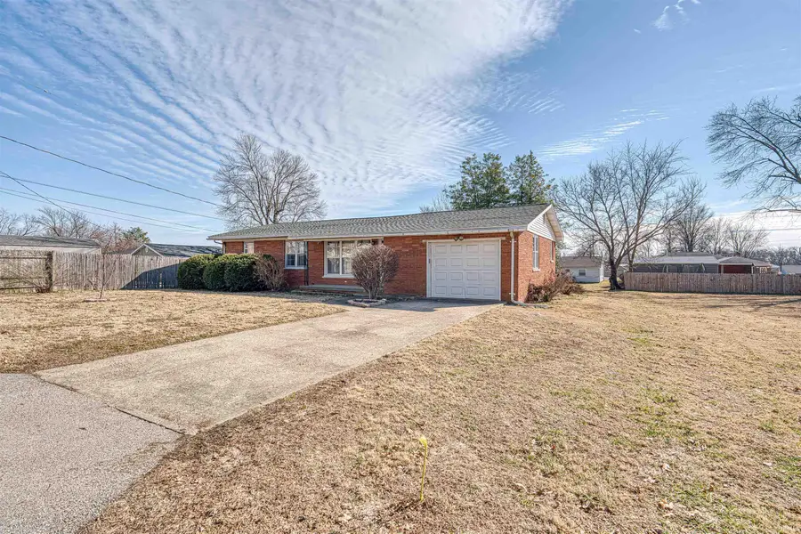 312 W Sherman Street, Mount Vernon, IN 47620 - #2