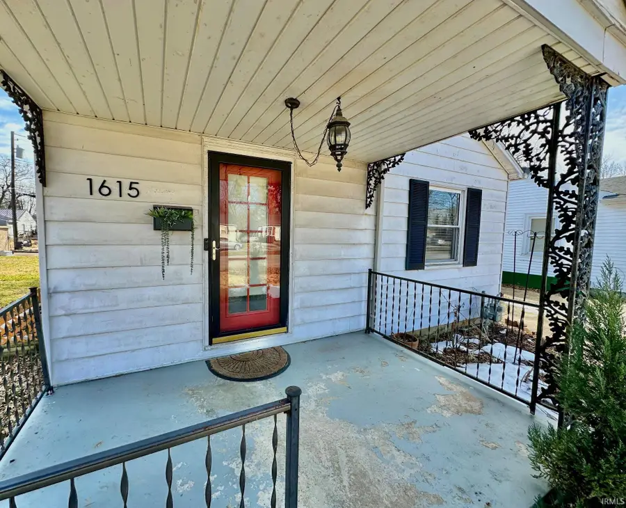 1615 Ravenswood Drive, Evansville, IN 47714 - #2