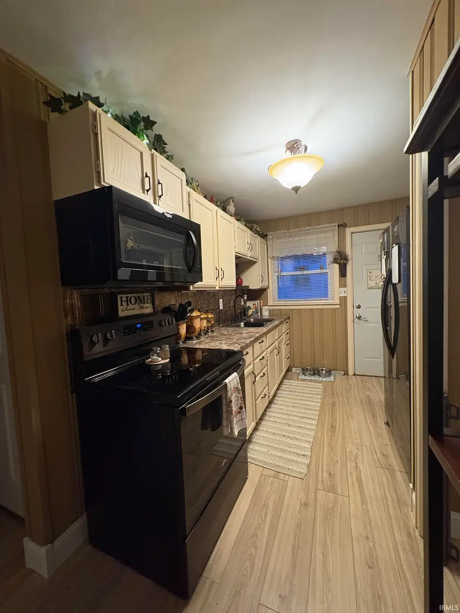 726 S Franklin Street, Oakland City, IN 47660 - #3