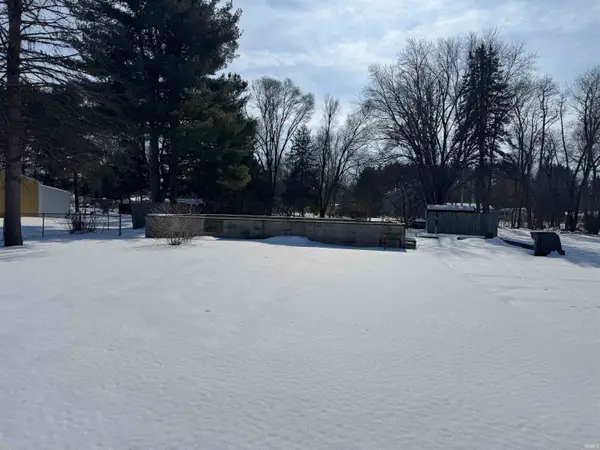 10710 Fairview Avenue, Osceola, IN 46561