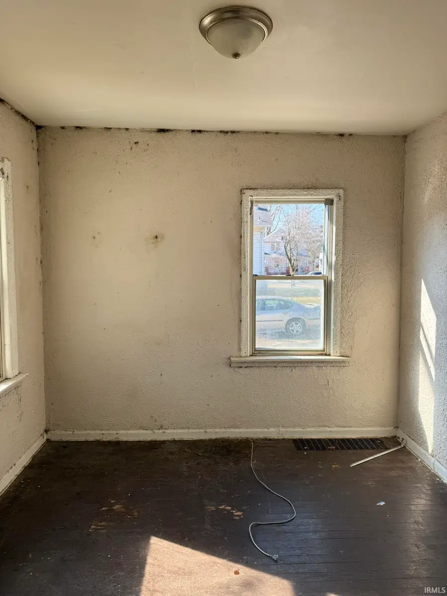 2117 Eckart Street, Fort Wayne, IN 46806 - #3