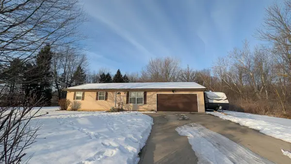 305 N Meadow Lane, Kendallville, IN 46755