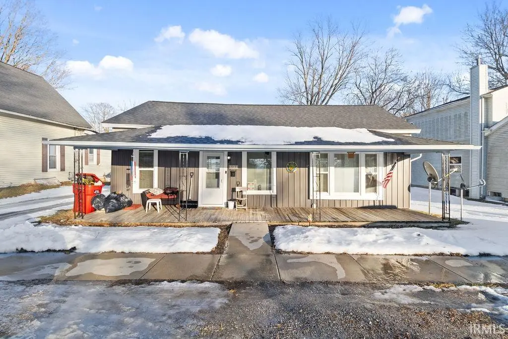 301 S Washington Street, Pierceton, IN 46582 - #1