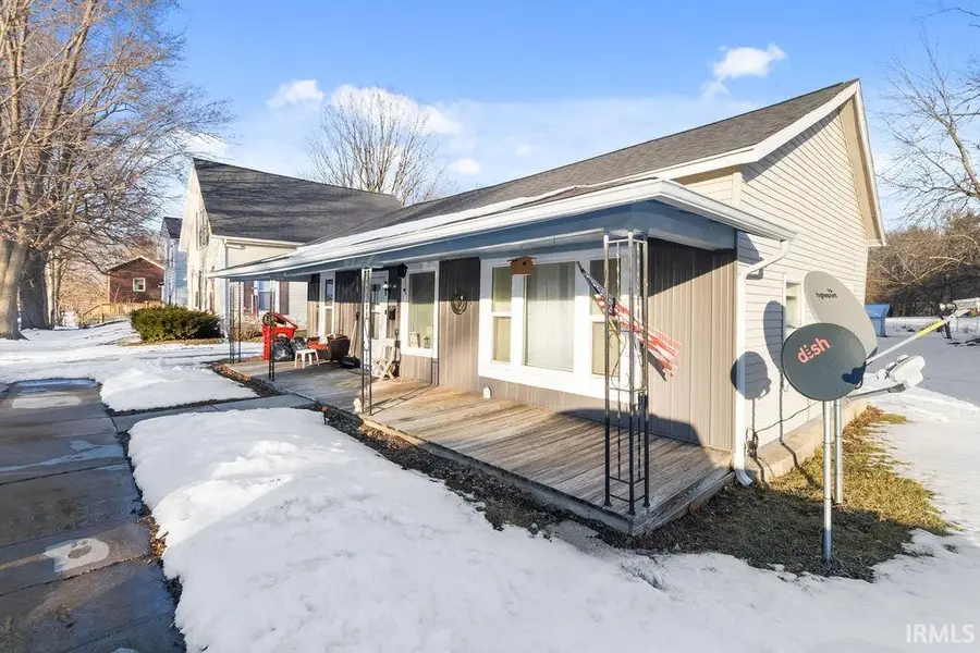 301 S Washington Street, Pierceton, IN 46582 - #3