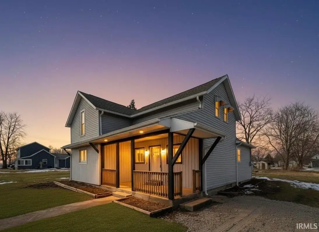 402 W Pleasant Street, Churubusco, IN 46723 - #1