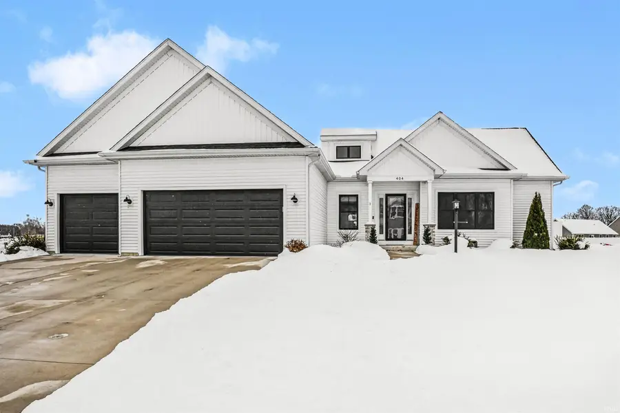 404 W Daybreak Drive, Lakeville, IN 46536 - #2