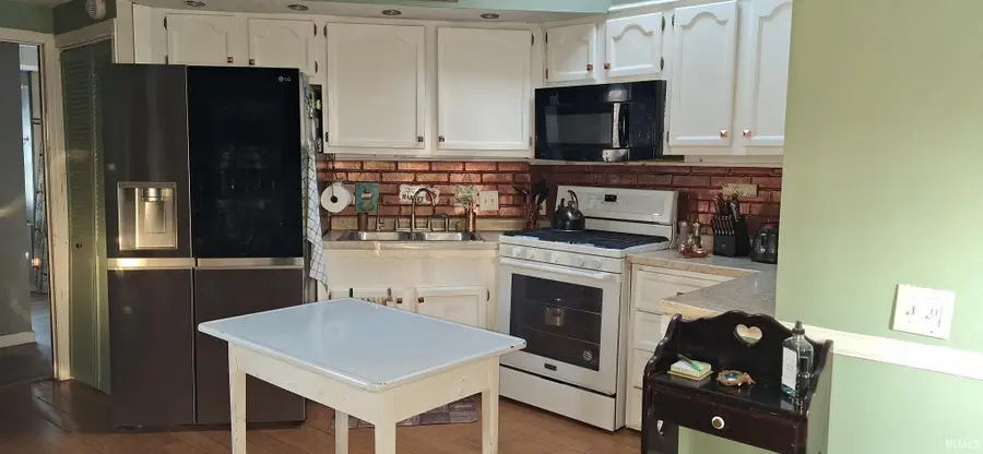 9218 N Koher Road, Syracuse, IN 46567 - #3