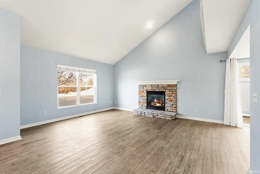 10105 Oak Trail Road, Fort Wayne, IN 46825 - #3