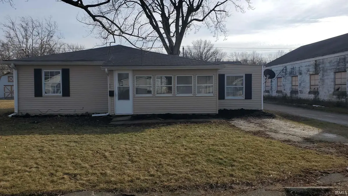925 W Main Street, Portland, IN 47371 - #1